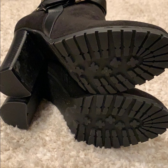 Apt 9 black faux suede ankle boots, gold hardware - Picture 6 of 8